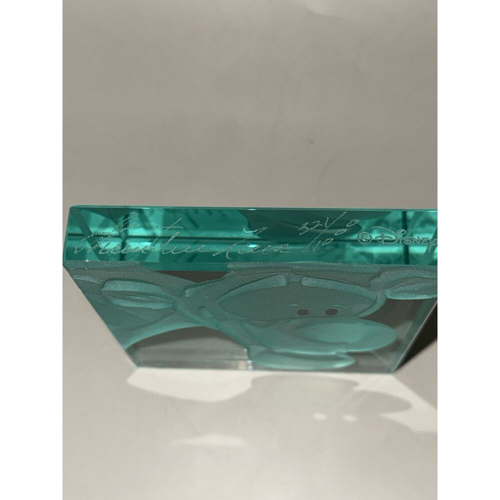 Disney Robert Guenther Signed Tigger Etched Glass 4x4 Paperweight 321/1000 - Picture 6 of 10